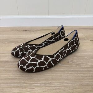 NEW Rothy’s Chestnut Giraffe Round Toe Flats